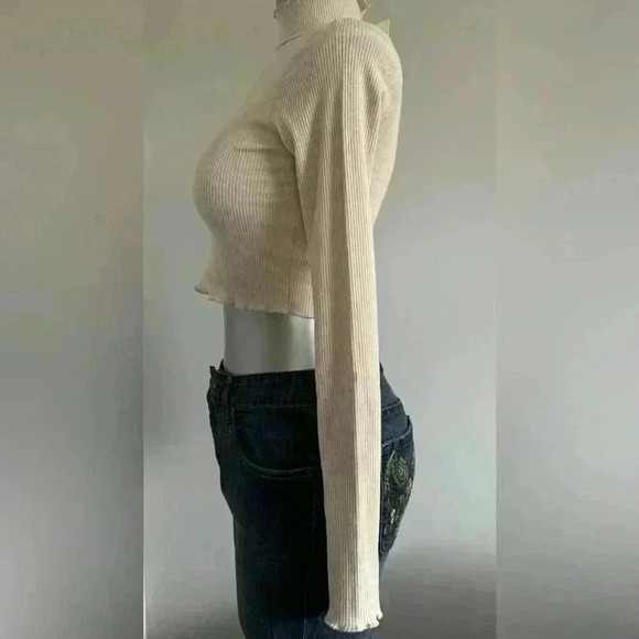 🆕Women’s Aerie Long  Sleeve Crop T shirt - Picture 5 of 16